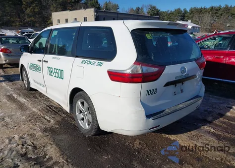 2018 Toyota Sienna L 7 Passenger из США, поврежденный, VIN 5TDZZ3DC8JS955596